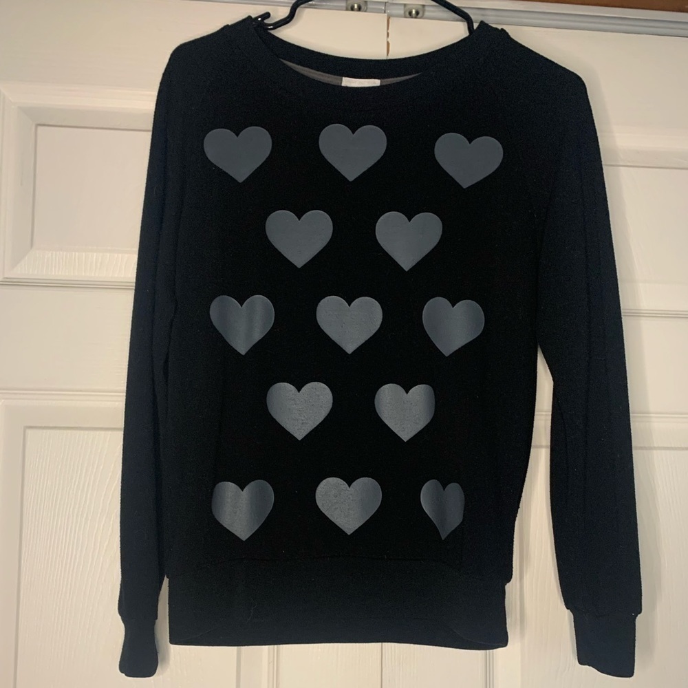 𝅺LIVE Love Dream, women’s sweater, black with grey hearts, xs.